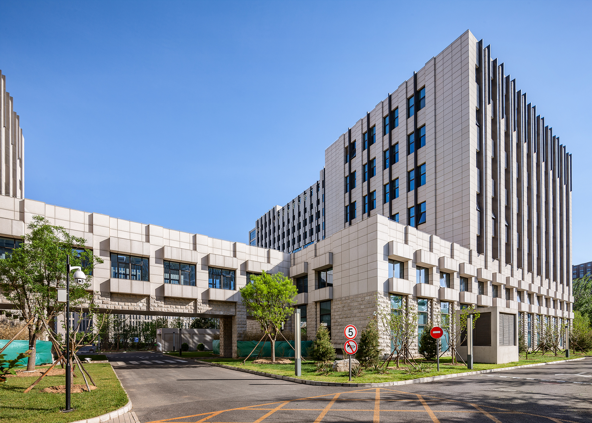 IPPRZH08090S中国检验检疫科学研究院综合科研楼-外景02